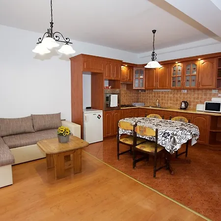 Zoli Apartmanok-Anita Koelcsey 34-36 Hajdúszoboszló Extérieur photo